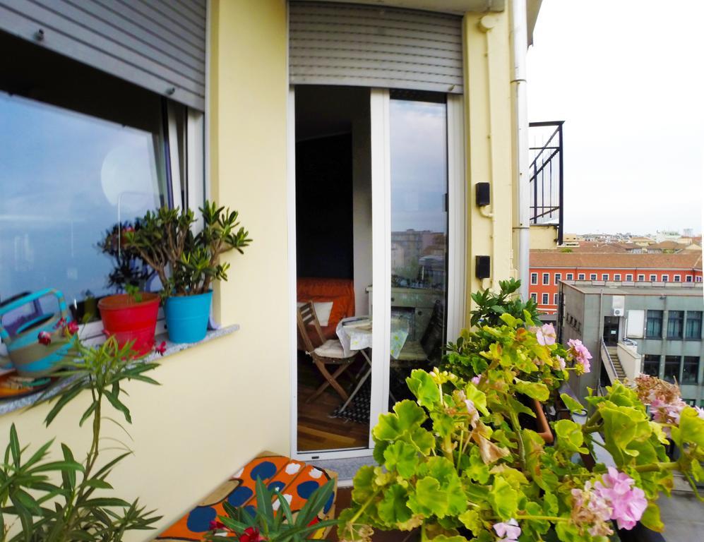 ミラノ アップ トゥ セブン Bed & Breakfast エクステリア 写真